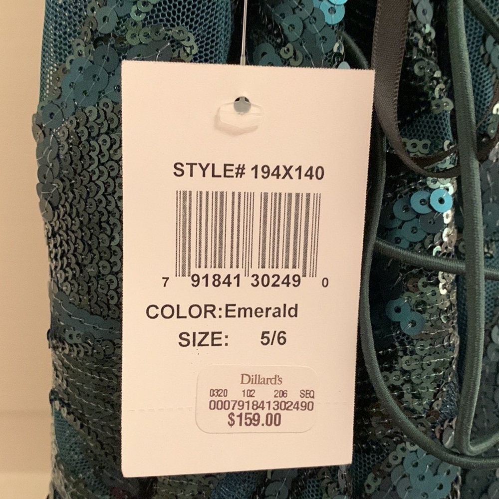 B Darlin Prom Dress - Picture 7 of 8